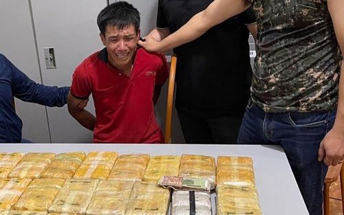 Buôn bán 180.000 viên ma túy bị bắt, đối tượng bật khóc tại cơ quan điều tra