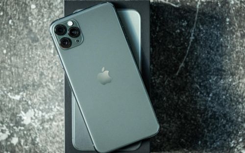 Chênh nhau 2 triệu, mua iPhone 11 hay iPhone 11 Pro?