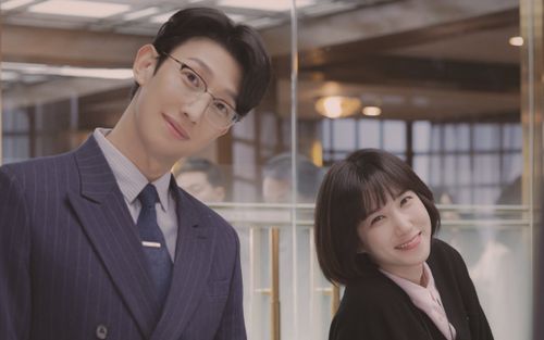 Kang Ki Young tiết lộ điều đặc biệt về Park Eun Bin sau thành công của Nữ Luật Sư Kỳ Lạ Woo Young Woo