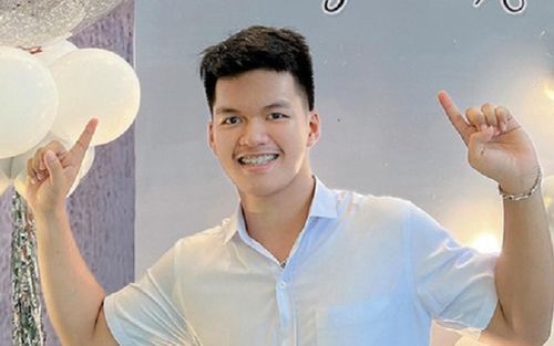 Chàng trai 10x chinh phục 12 suất học bổng ở Mỹ
