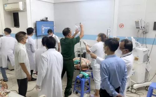 Vụ 12 người tử vong trên tàu neo đậu gần Côn Đảo: Người sống sót nói gì?
