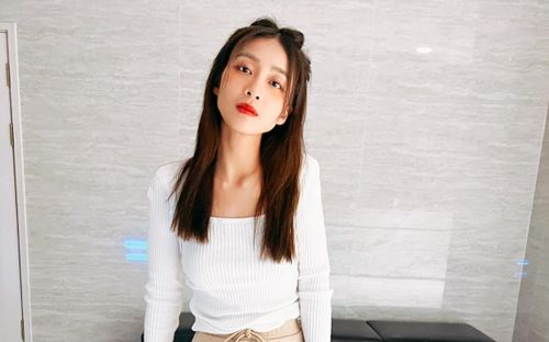Khả Ngân mặt bơ phờ sau tiệc cưới Bình An - Phương Nga, hóa ra lại vì lý do muôn thuở