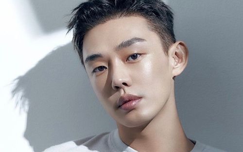 Sau khi phủ nhận tin gián tiếp gây ra thảm kịch Itaewon, Yoo Ah In có động thái gây chú ý