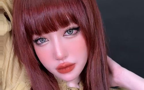 Elly Trần 'đứng hình' khi thấy chồng thản nhiên để vợ và con gái chứng kiến cảnh âu yếm với 'tiểu tam'