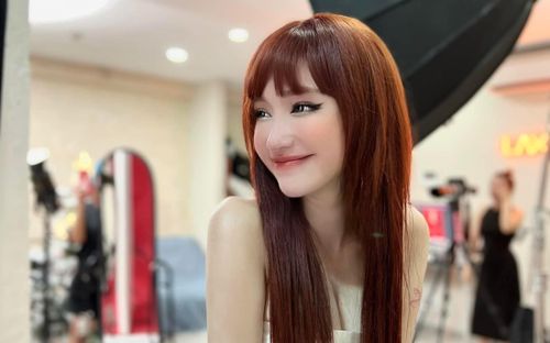 Hậu lùm xùm chuyện tình cảm, Elly Trần thông báo nhận niềm vui mới
