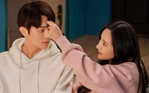 Phim mới gây thất vọng nhưng do đâu Dương Mịch bị mắng 'không trượt phát nào', Hứa Khải lại thoát nạn?