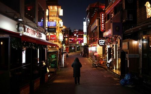 Itaewon vắng lặng như tờ trước thềm lễ Giáng sinh