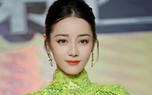 Địch Lệ Nhiệt Ba chính thức nhận quả ngọt sau thời gian dài che giấu