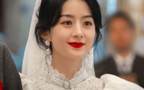 Đang độc thân vui vẻ, Triệu Lệ Dĩnh bất ngờ tiết lộ hối hận khi kết hôn với Phùng Thiệu Phong?