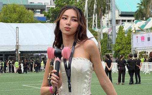 Cả showbiz sang Thái 'đu' BLACKPINK: Thùy Tiên, Phương Nhi diện outfit 'cực cháy', Phương Nga cũng có mặt