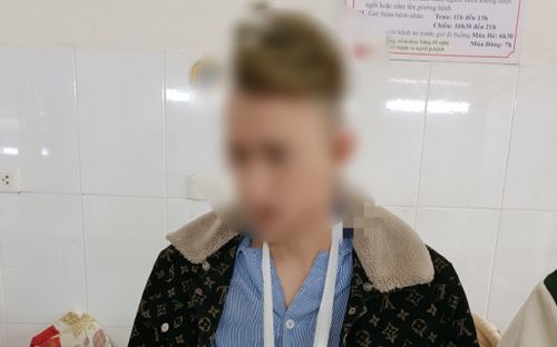 Đốt pháo tự chế ngày Tết, thanh niên 22 tuổi nhập viện khẩn