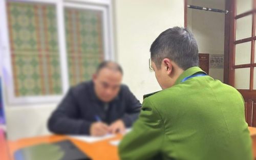 Người đàn ông dựng bãi trông xe trái phép ở hồ Hoàn Kiếm bị xử phạt