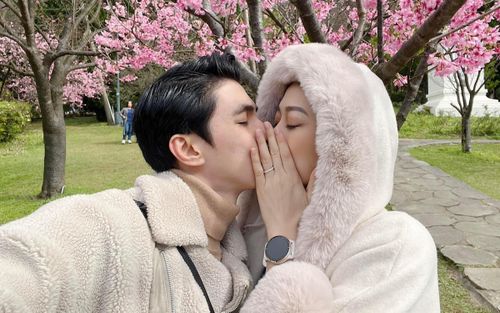 Bình An - Phương Nga hâm nóng tình cảm bằng chuyến du lịch đầu năm, liên tục phát cẩu lương bên xứ Đài