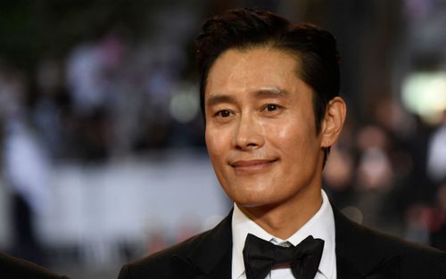 'Ông hoàng màn ảnh Hàn' Lee Byung Hun vướng tin đồn trốn thuế, phải nộp phạt 100 triệu won
