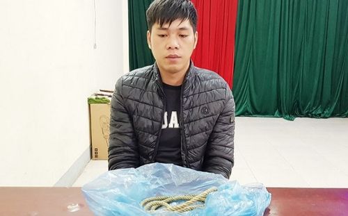 Âm mưu tàn độc của gã đàn ông rủ bạn nghiện ra bờ suối phê pha