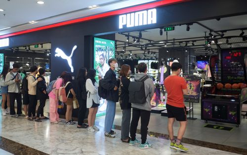 Từng sold-out trong chưa đầy 60 phút, PUMA tiếp tục tung MB.02 khiến LOW G và các Sneakerhead muốn sở hữu