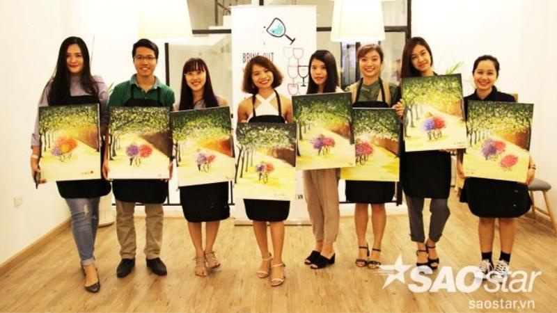 Tipsy Art: Nghệ thuật Tipsy Art sẽ đem lại cho bạn những trải nghiệm khó quên về nghệ thuật và hội họa. Điều đặc biệt ở Tipsy Art là bạn sẽ được vẽ và tô màu trong khi thưởng thức rượu và đồ uống yêu thích. Hãy cùng chúng tôi tìm hiểu về Tipsy Art và khám phá sự sáng tạo của bạn!